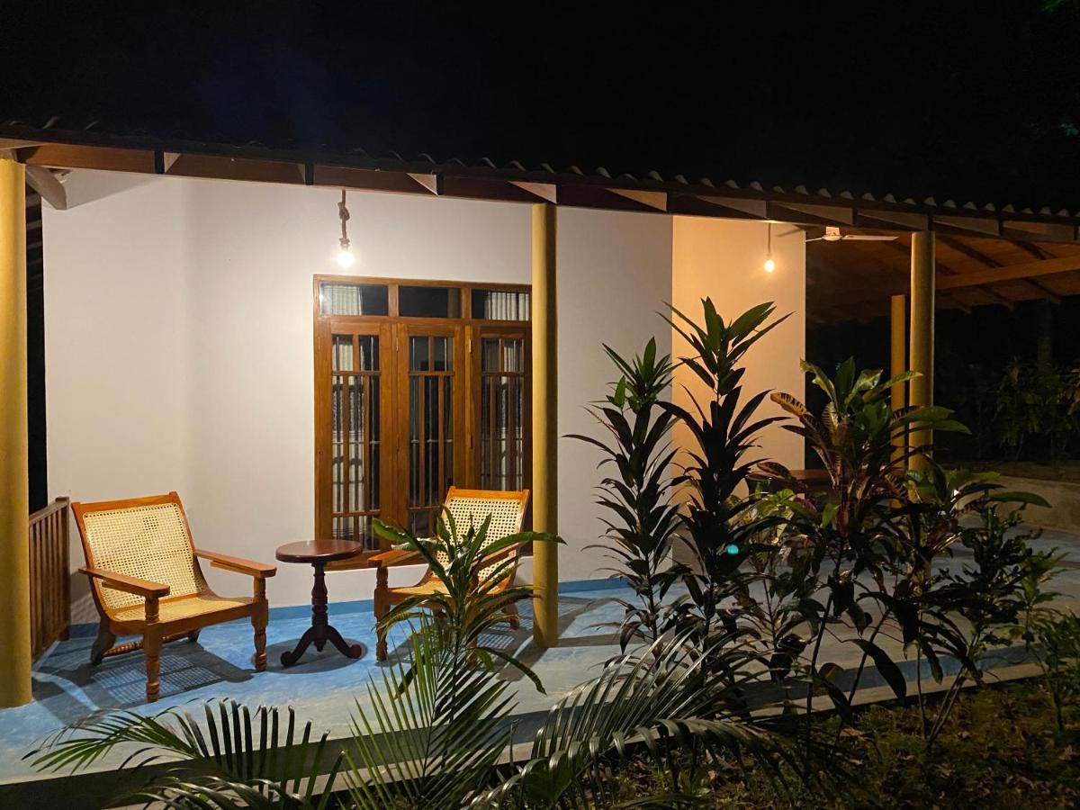 See Turtle Villa Tangalle Luaran gambar