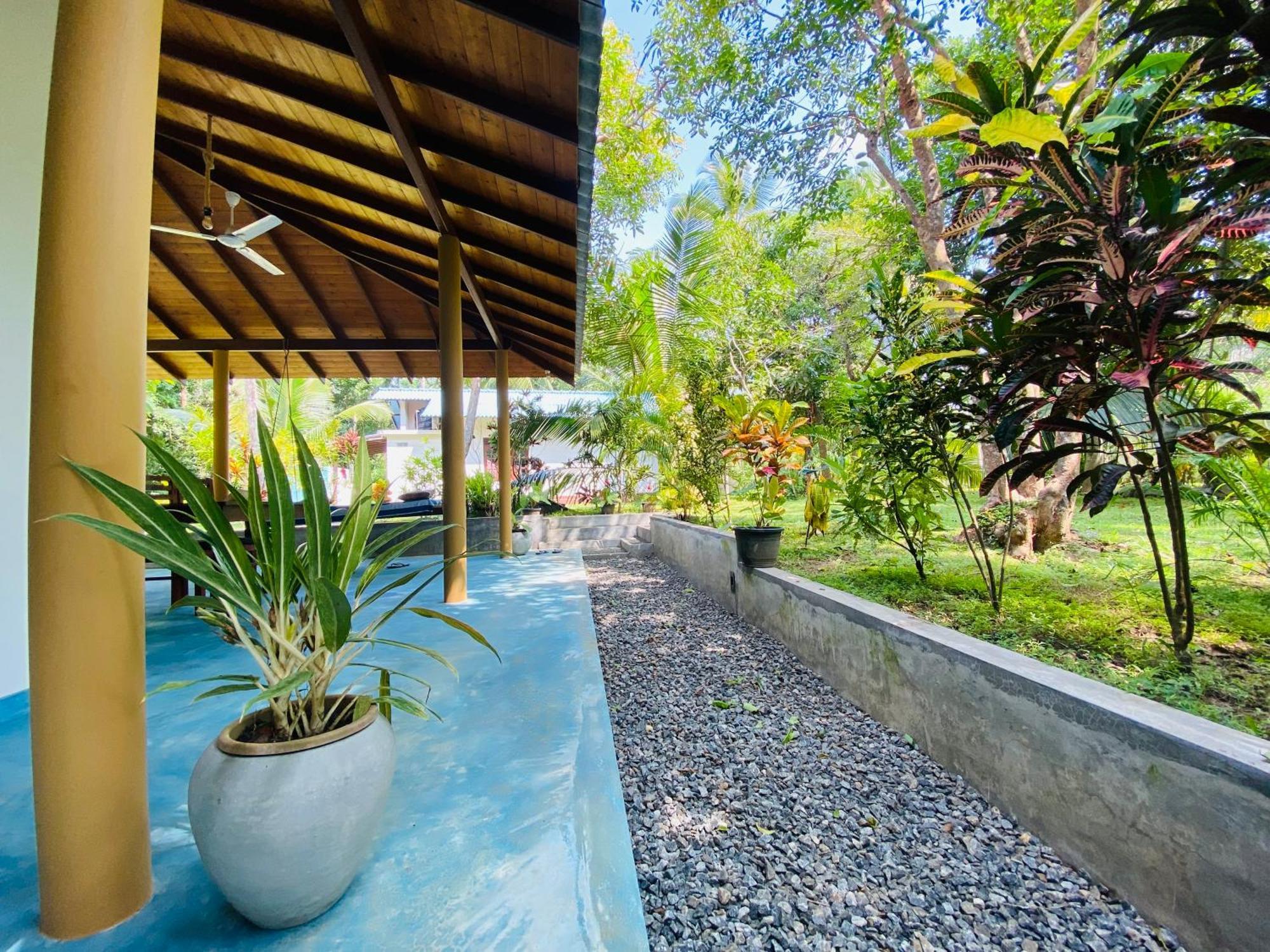 See Turtle Villa Tangalle Luaran gambar