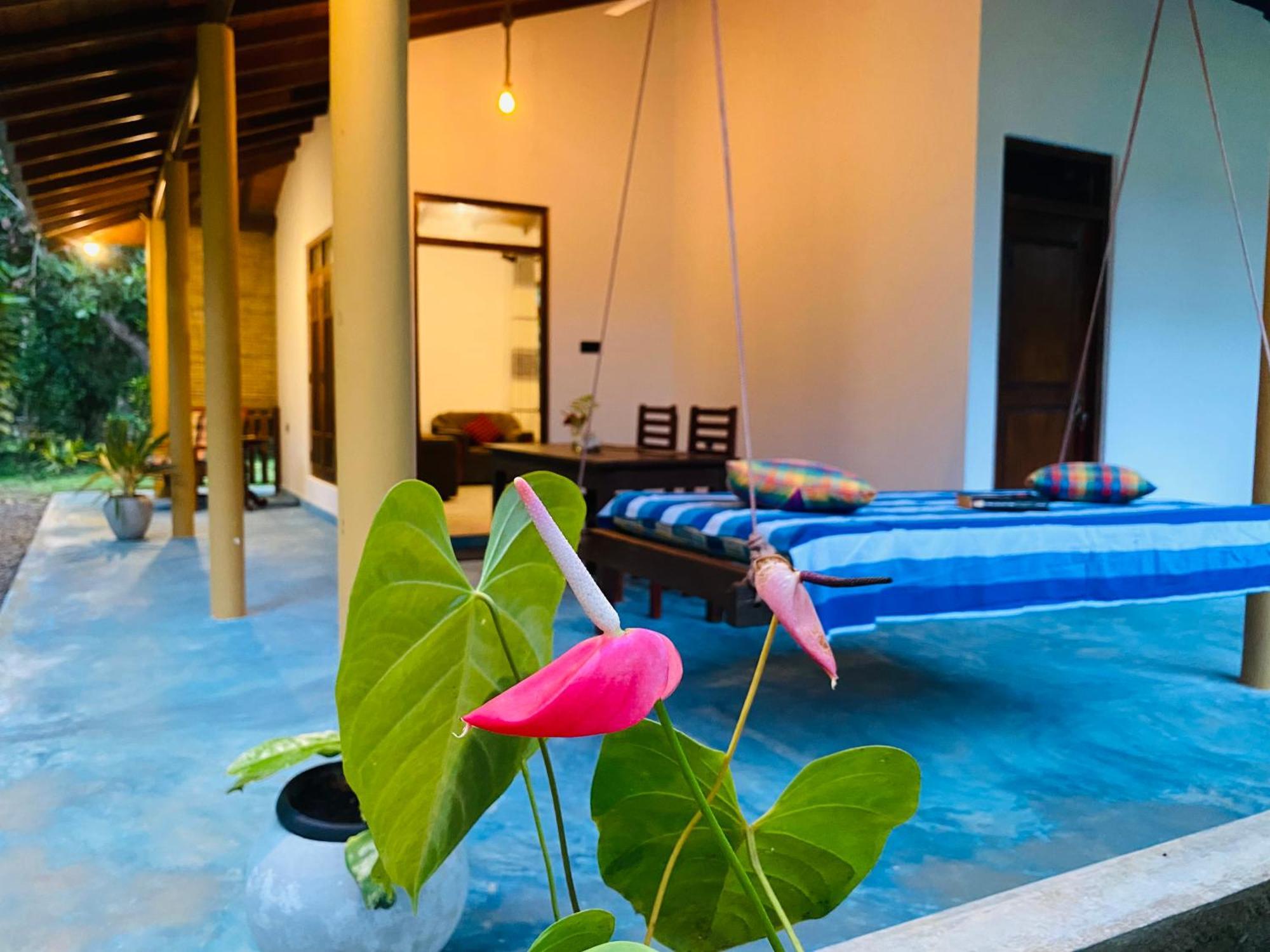 See Turtle Villa Tangalle Luaran gambar