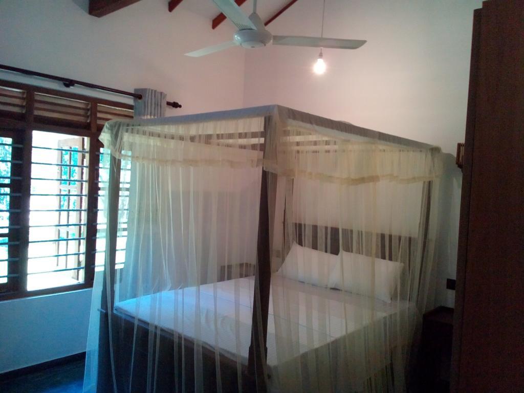 See Turtle Villa Tangalle Luaran gambar